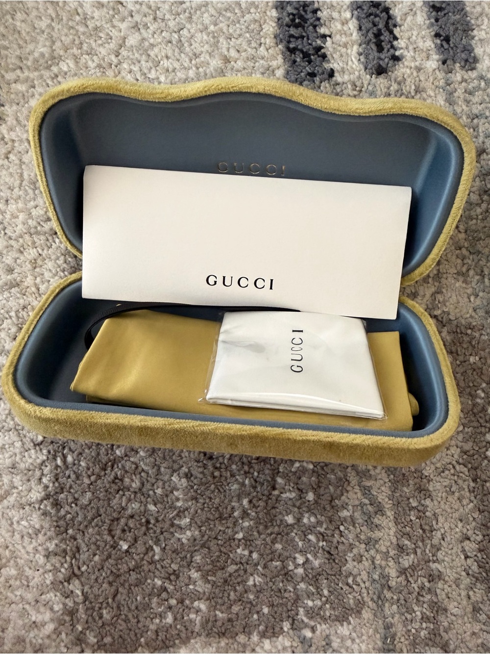 Gucci Green Velvet Sunglasses Case!!
